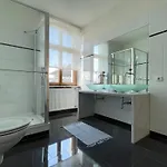 Im Zentrum Von Lochau, #2